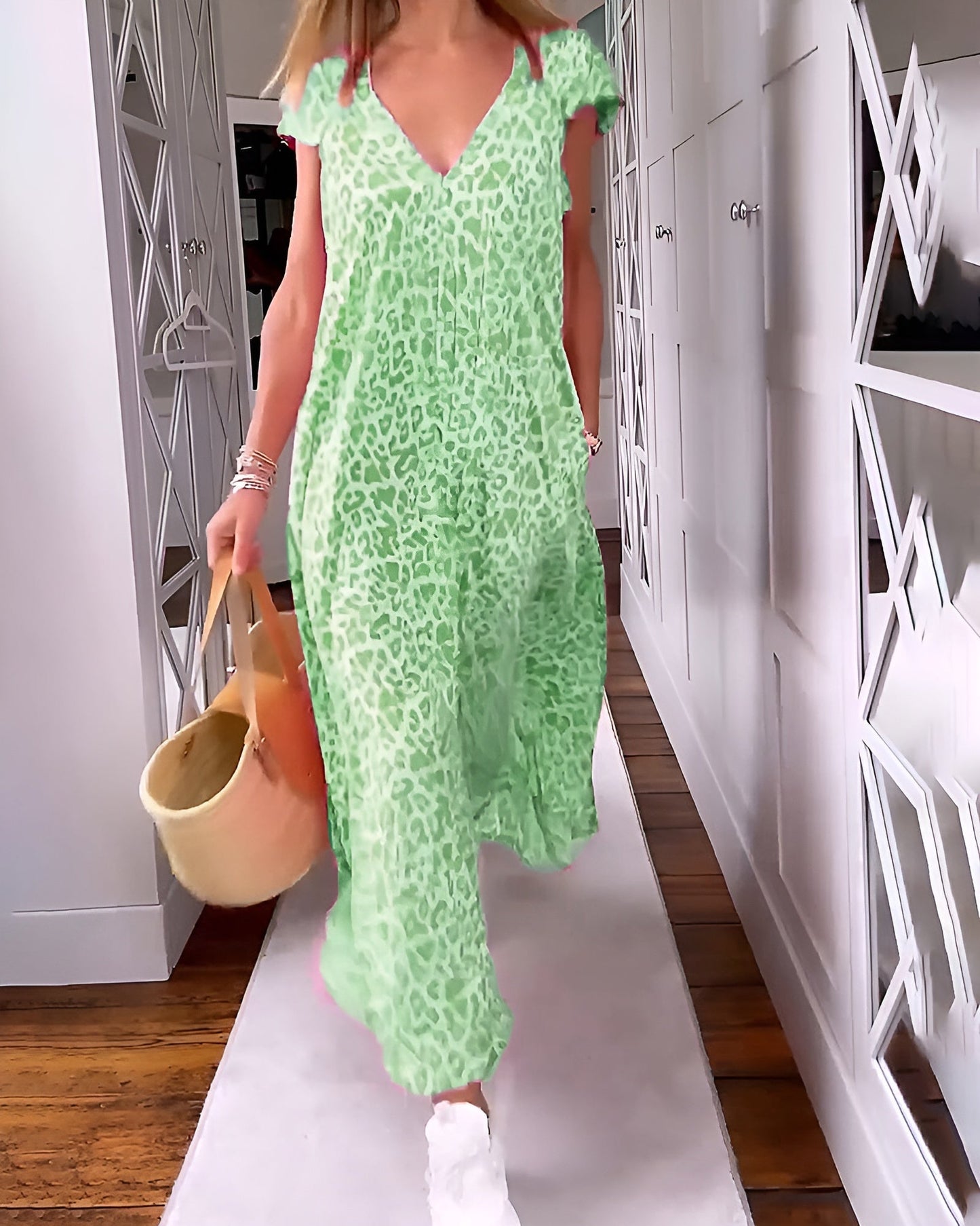 Verónica | Vestido largo con escote en V, estampado y de manga corta
