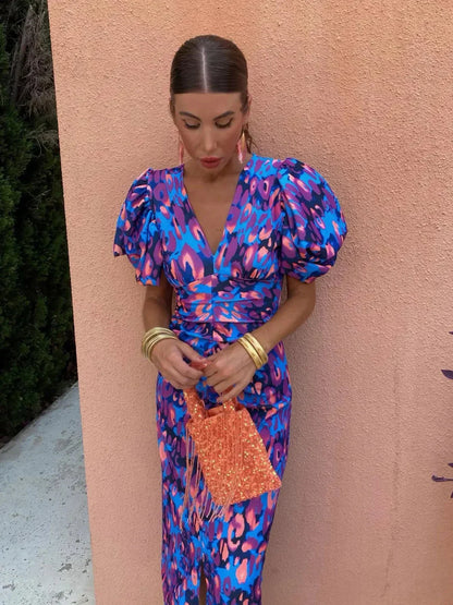 Tzeltia – Vestido midi colorido con mangas plisadas